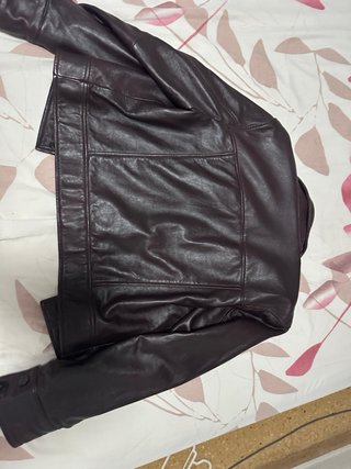 Chaqueta de cuero marrón