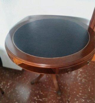 Mesa redonda de madera maciza