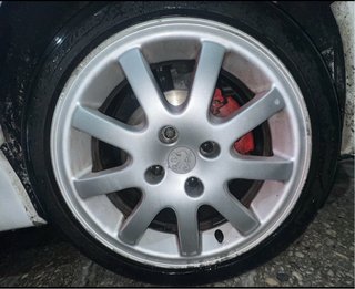 Llantas Peugeot 206 GTI 16 con neumáticos falken