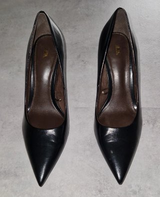 Zapatos de tacón Zara negros
