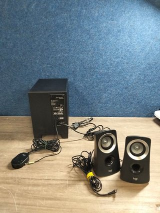 Altavoces Logitech Z313 2.1 25W RMS