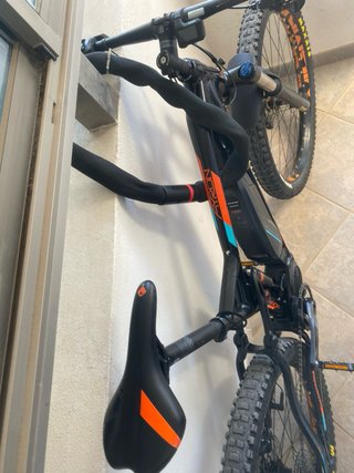 Bici Eléctrica EMTB Montaña doble suspension