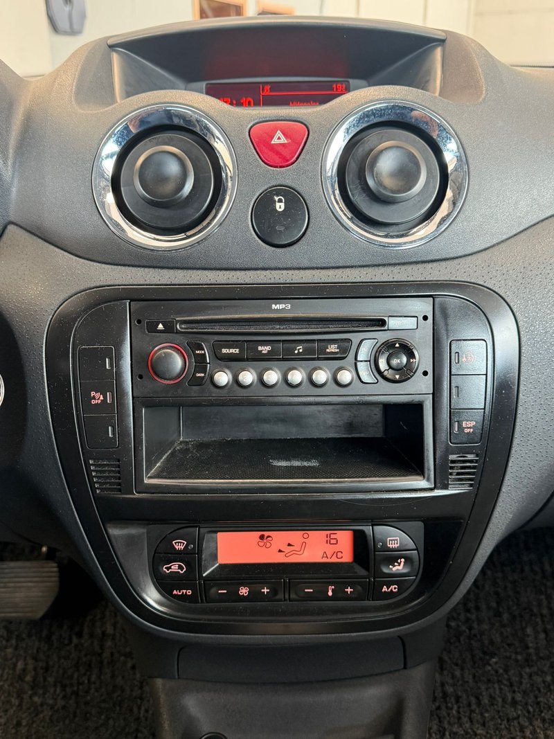 Citroën C3 1.4 HDI Exclusive Sensodrive 2009, foto 9