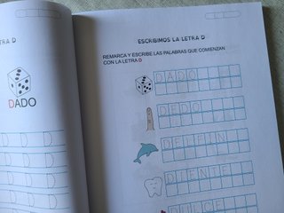 Aprendo, escribo y leo: Letra imprenta mayúscula