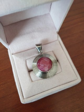 Colgante Plata Ley y Rubí Rosa