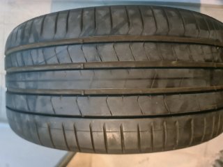 Neumáticos Pirelli 305/40 R20