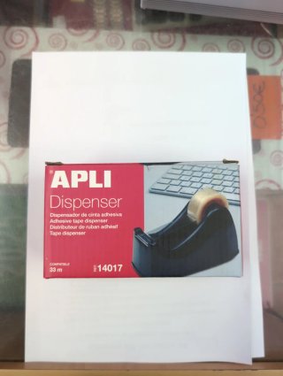Dispensador de cinta adhesiva APLI