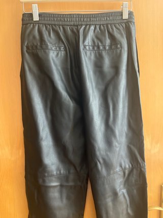 Pantalón polipiel Mango Talla S