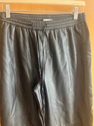 Pantalón polipiel Mango Talla S