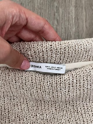 Top Bershka hombros descubiertos brillos Talla S