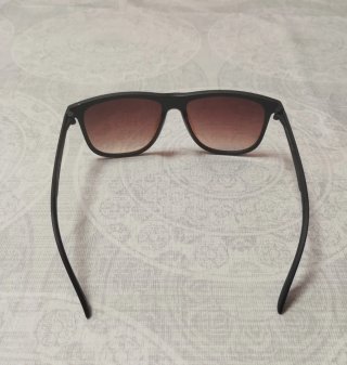 Gafas de sol hombre negras y azules