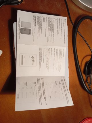 MiFi 4G/5G Router Inalámbrico MF880