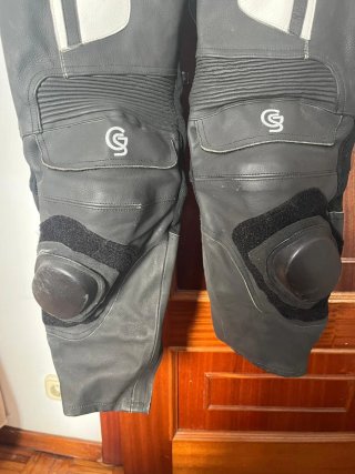 Mono de piel para moto