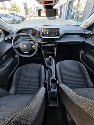 Peugeot 208 2022 - 10 Años Garantia - IVA Inc
