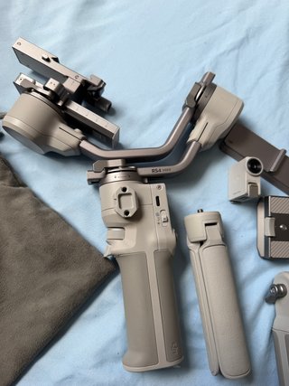 DJI RS 4 Mini Gimbal Estabilizador COMBO