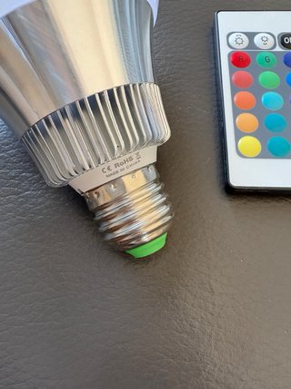 Bombilla LED Multicolor con Mando