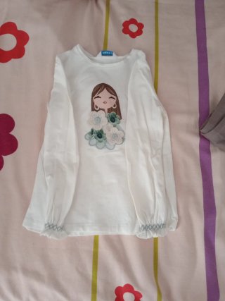 Conjunto niña camiseta y pantalón