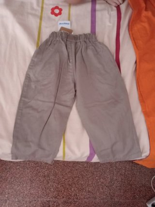 Conjunto niña camiseta y pantalón