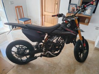 Rieju MRT Pro Supermotard Negra/Roja