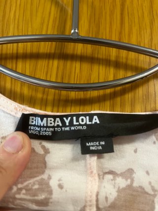 Blusa Bimba y Lola floral fruncida Talla L
