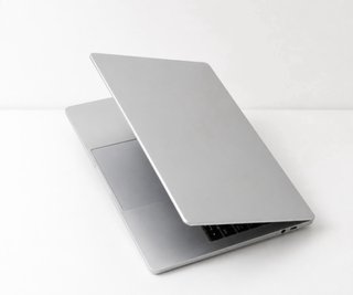 Portátil Fuchu 12GB RAM + 256GB SSD