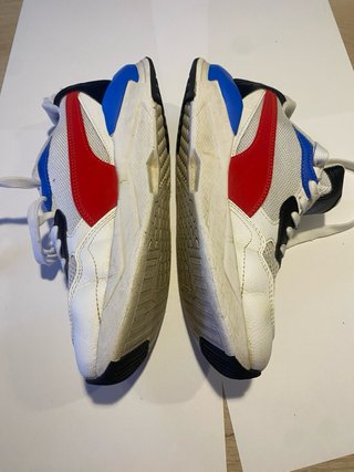 Zapatillas Puma Blancas y Azules