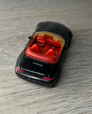 Modellino BMW Z3 Roadster nero