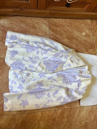 Conjunto blanco y morado