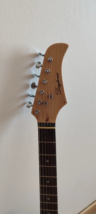 Pack Guitarra Eléctrica Daytona + Funda + Ampli