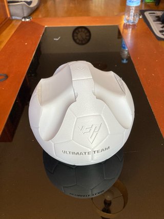 Soporte para mandos PS5 estilo balón de fútbol