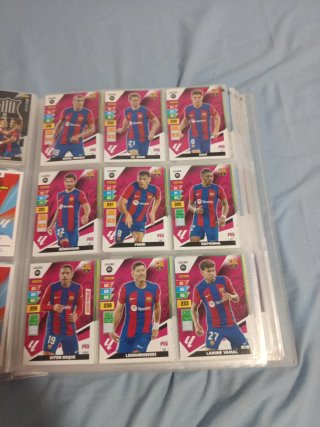 Álbum LALIGA ADRENALYN XL 2023/24 casi completo