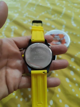 Reloj COLHOUR Negro y Amarillo Nuevo