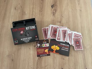 Exploding Kittens NSFW Juego de Cartas