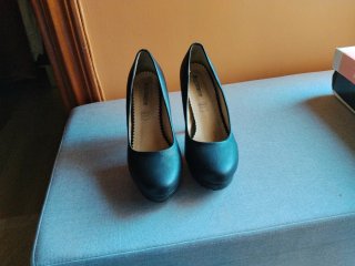 Zapatos de tacón negros
