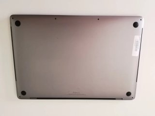 MacBook Pro 16 Intel Core i9 con 16 GB di RAM