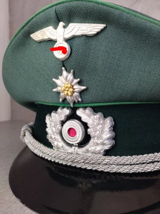 Gorra de plato militar