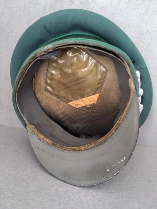 Gorra de plato militar