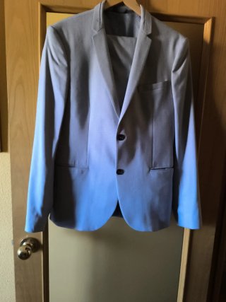 Traje de caballero gris perla