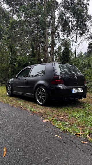 Volkswagen Golf 2000