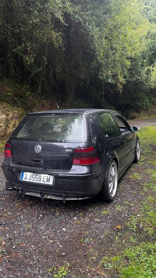 Volkswagen Golf 2000
