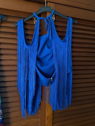 Conjunto de vestido y top con flecos