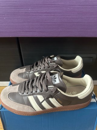 Adidas Samba Talla 42 Unisex Marrón/Beige