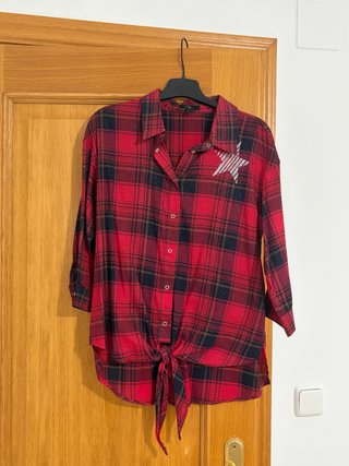 Camisa cuadros roja y negra con estrella