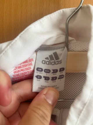 Chaqueta Adidas RFEF Fútbol talla 13-14