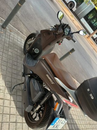 Kymco People S Scooter