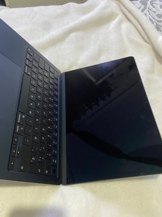 MacBook M2 8 núcleos Negro