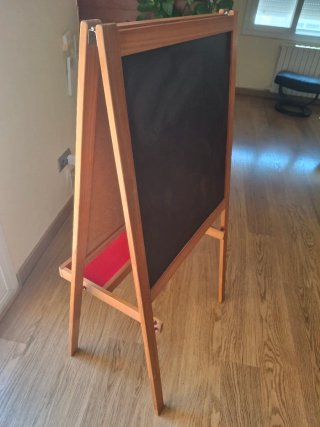 Pizarra infantil de madera