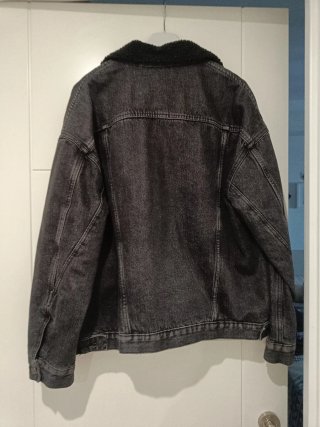 Chaqueta vaquera Mango forrada negra