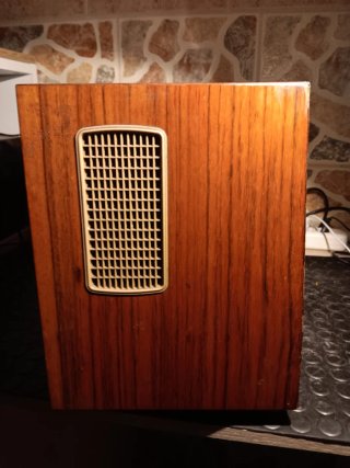 Radio Valvulas Telefunken con FM funcionando