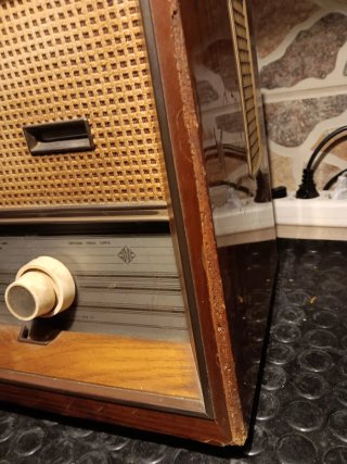 Radio Valvulas Telefunken con FM funcionando